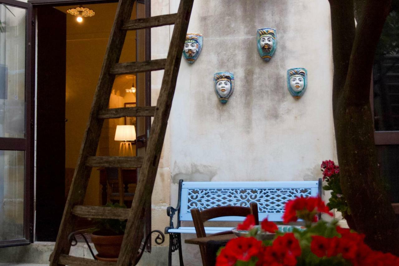 Residenza Donnafugata B&B ラグーザ エクステリア 写真